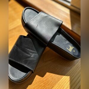 beek Black Slide Sandals